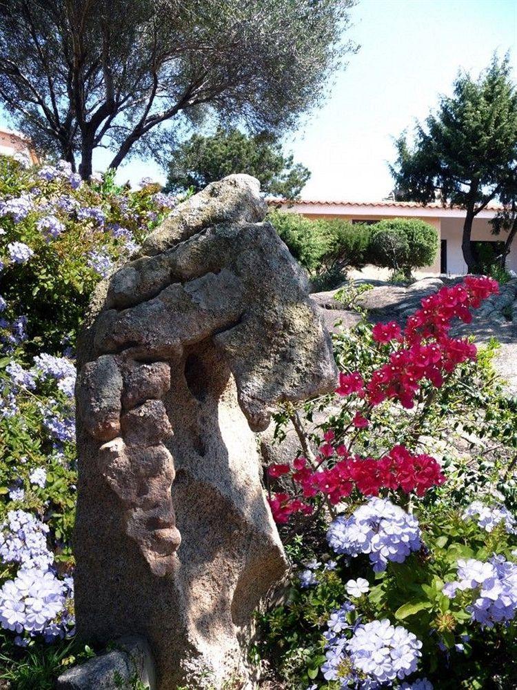 Hotel 3 Botti Baja Sardinia Exterior foto